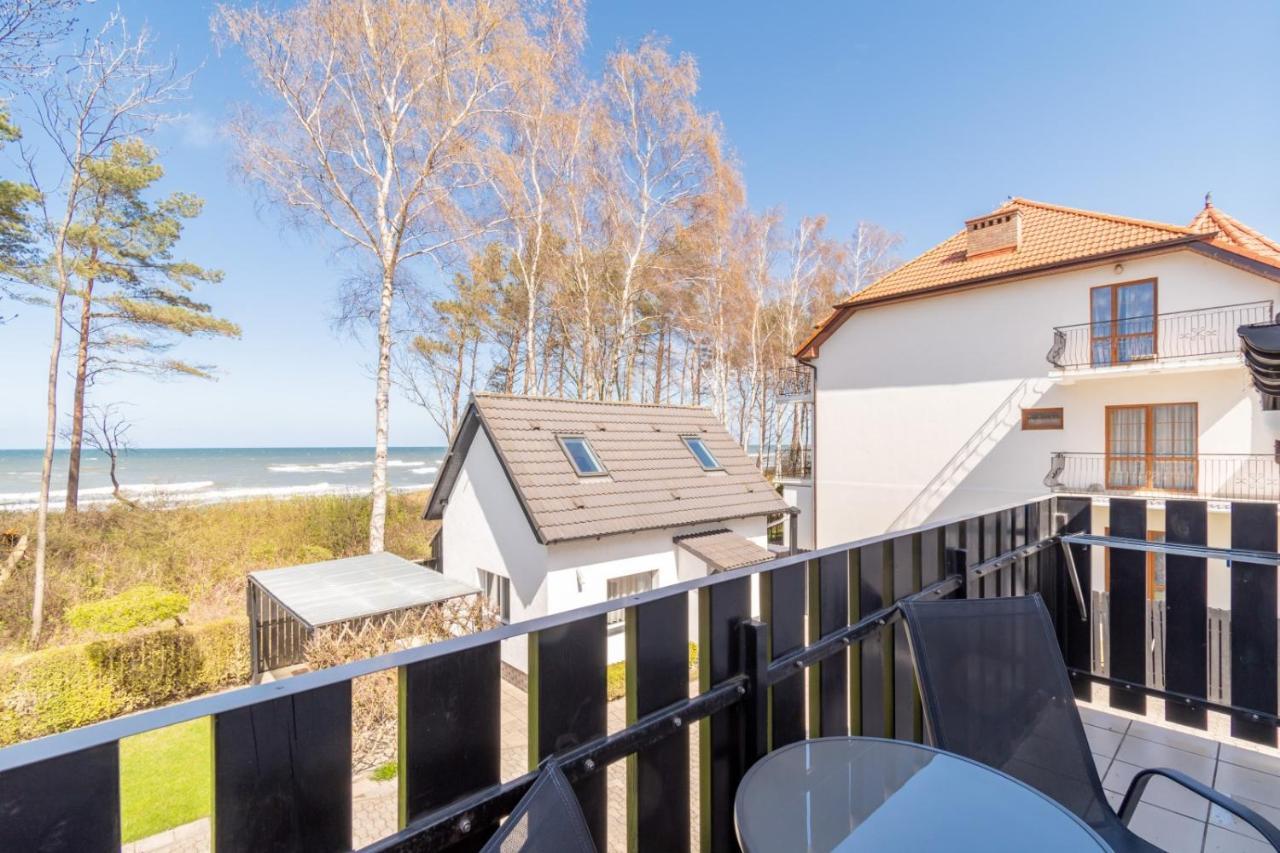 Villa & Domek Maja Sarbinowo Exteriör bild