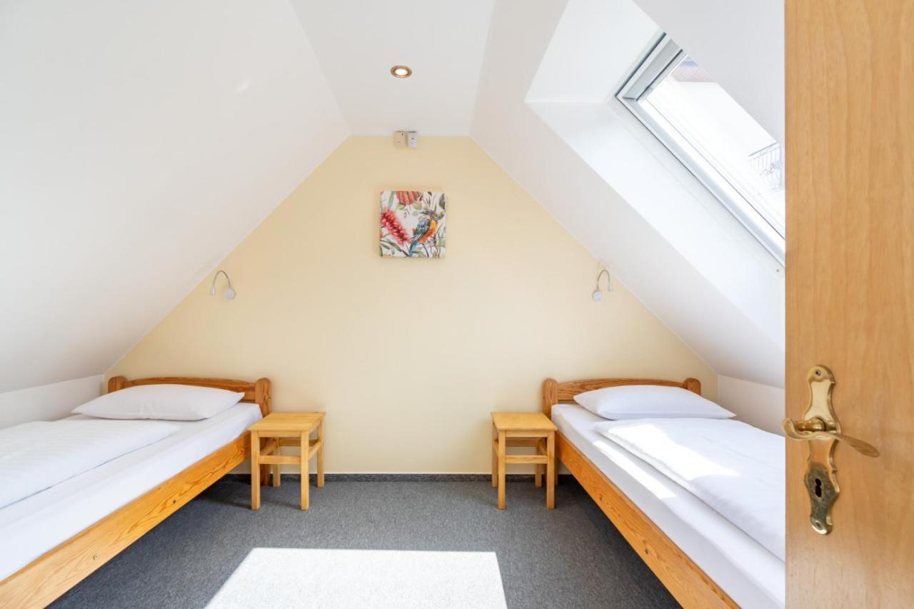 Villa & Domek Maja Sarbinowo Exteriör bild